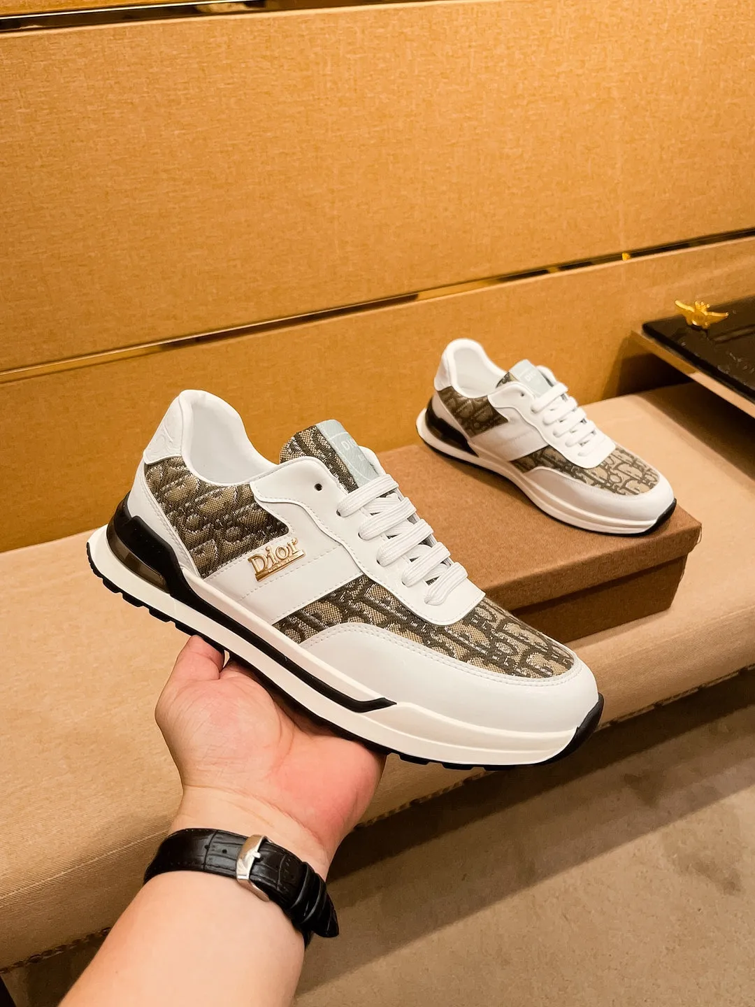 Men's shoes💰 420💰🔥【Dior】High-end brand of men's shoes official website 1:1 latest masterpiece: the upper is made of Italian imported first-layer cowhide, comfortable and breathable lining➕original non-slip and wear-resistant outsole🔥, making walking more convenient and comfortable! An exclusive new model, a stunning work, a beautiful 1:1 replica [color] compared to the official quality! Create a fashionable personality to set off your uniqueness! A must-have for trendy men! Classic 🔥Size: 38-44 Color: 🔥Multiple colors available